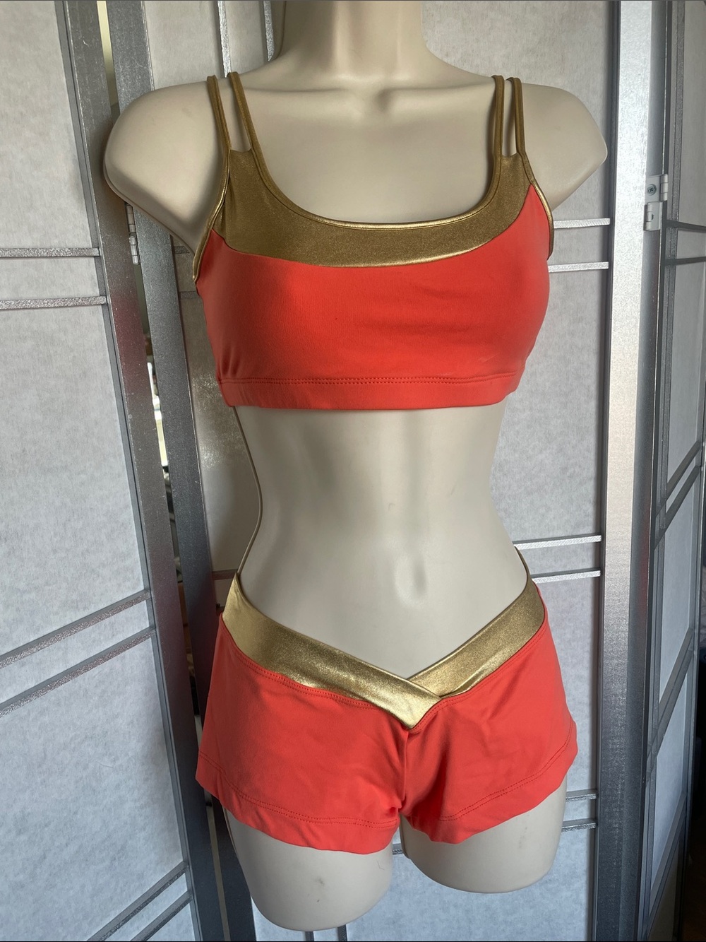 Gold-Trim Coral Two-Piece Elisabetta Rogiani Shorts Set - L